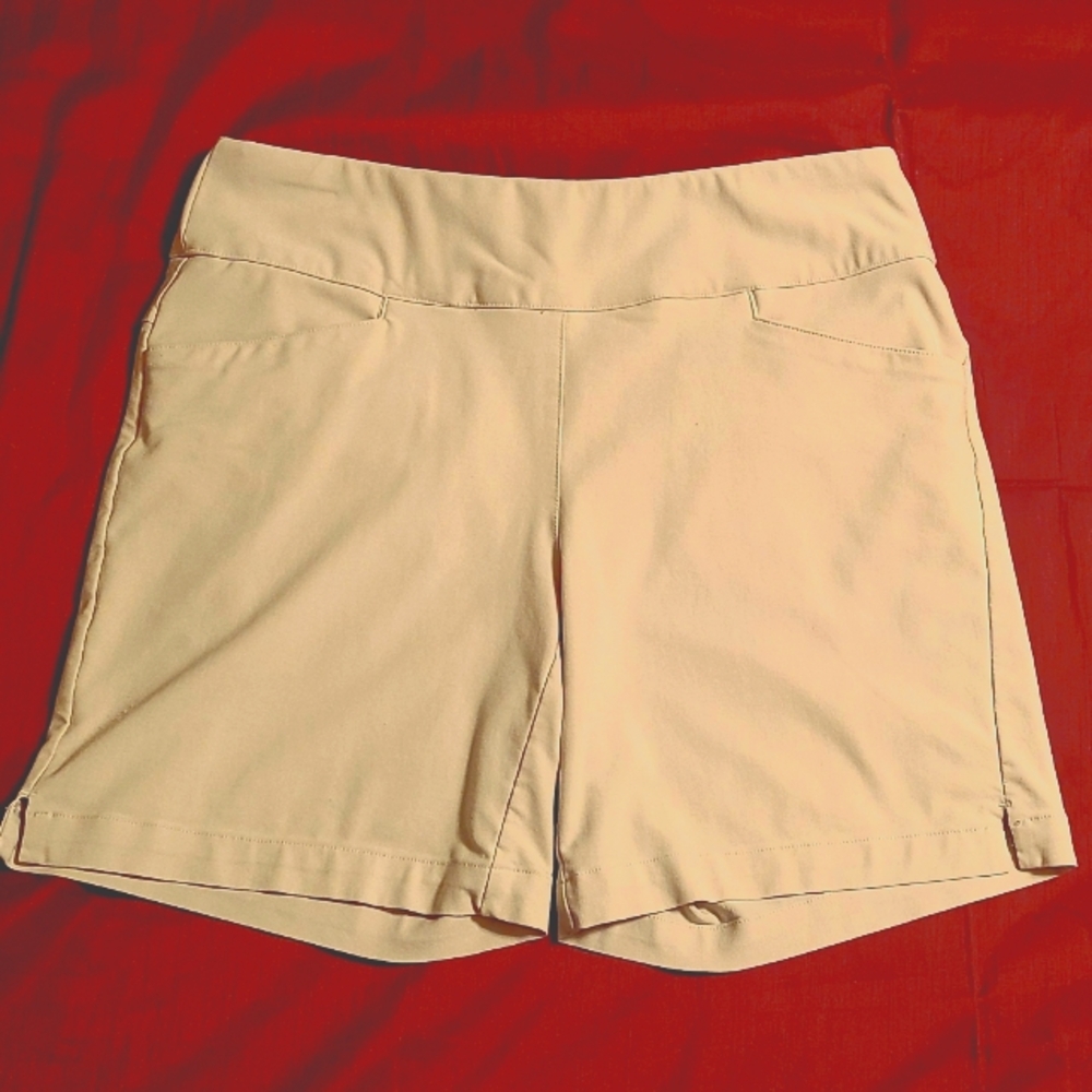 Lady Hagen golf shorts, size M